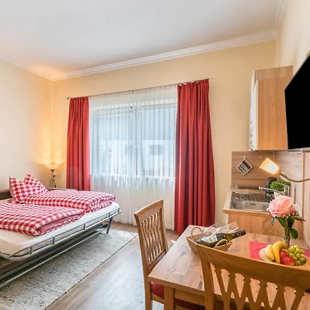 Komfort Roemersberger - 4 Apartman